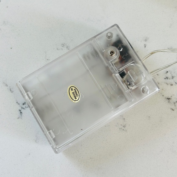 Scott Living Luxe Metal LED Star Table Decor - Picture 14 of 15